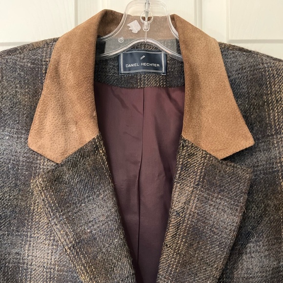 Vintage 90s Daniel Hechter Wool Blazer with Suede Collar 8 - Picture 3 of 16